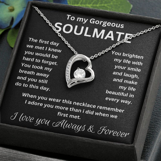 Gorgeous Soulmate | Forever Love Necklace